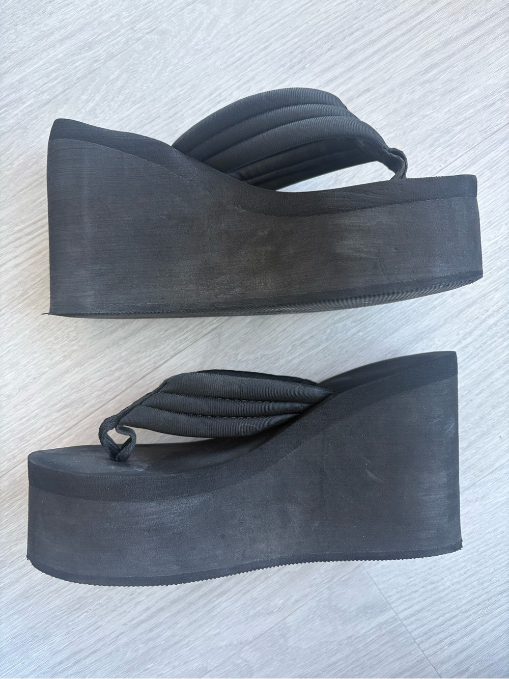 Women’s Platform Wedge Flip Flops - Picture 4 of 15
